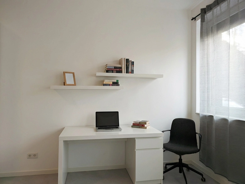 Willkommenshaus-Ausstattung-Schreibtisch-edt